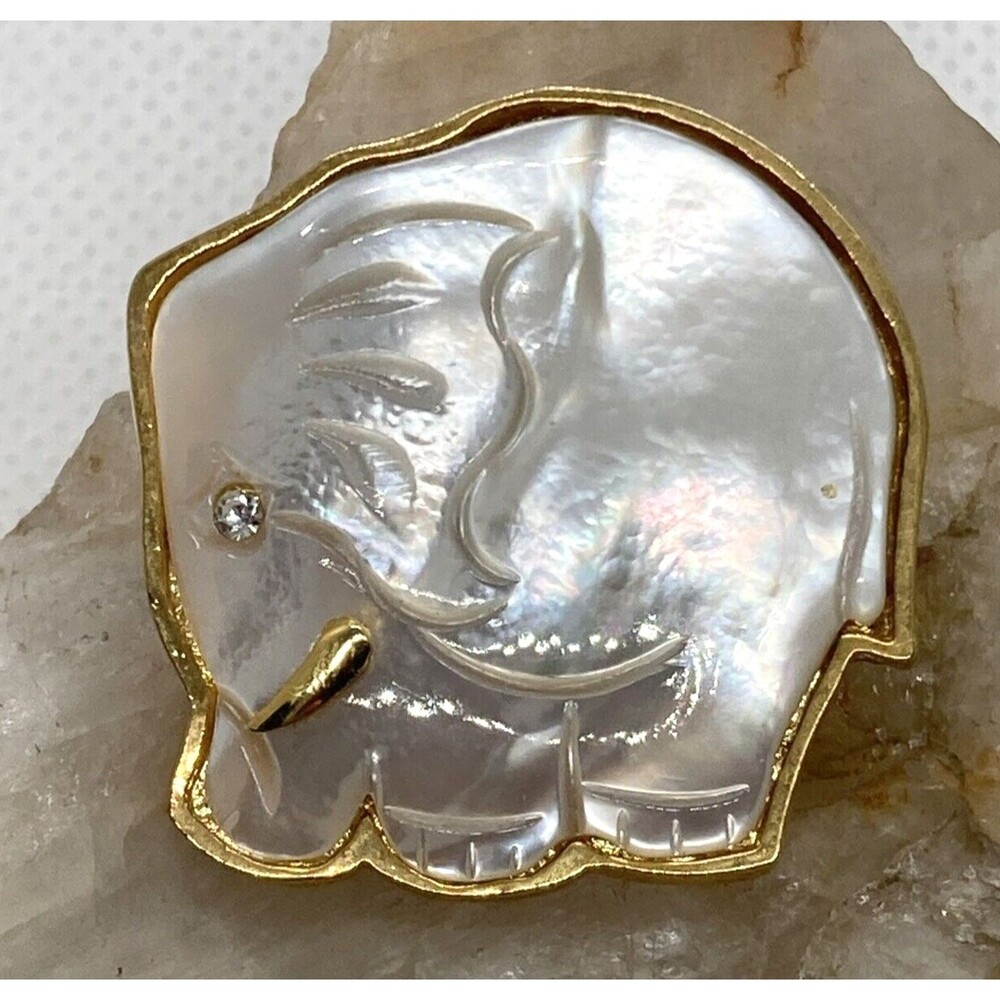 Vintage AD 2004 Gold Tone Mother of Pearl & CZ Elephant Pin Brooch Animal Cute
